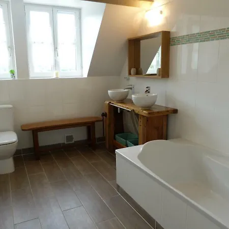 Les écuries De Lisa - De Groupe 16 Personnes Hébergement de vacances