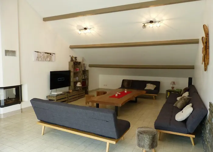 Les Ecuries De Lisa - De Groupe 16 Personnes